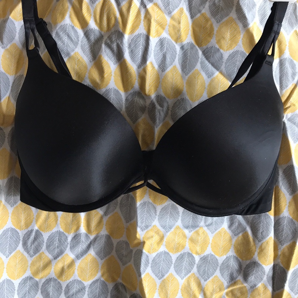 Vitoria Secret Black Bombshell Bra